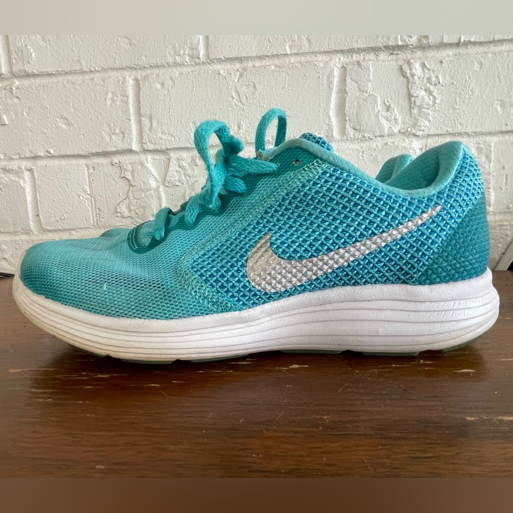 Nike Women’s Revolution 3 White and Teal Running Shoes Size 8.5